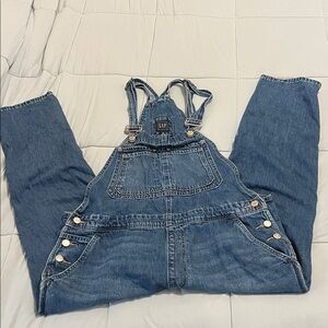 GAP Women's medium Classic Blue Jeans Overalls